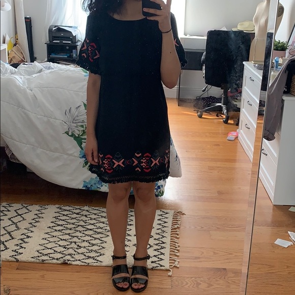 Mini dress with tribal embroidery and fringe - Picture 6 of 6